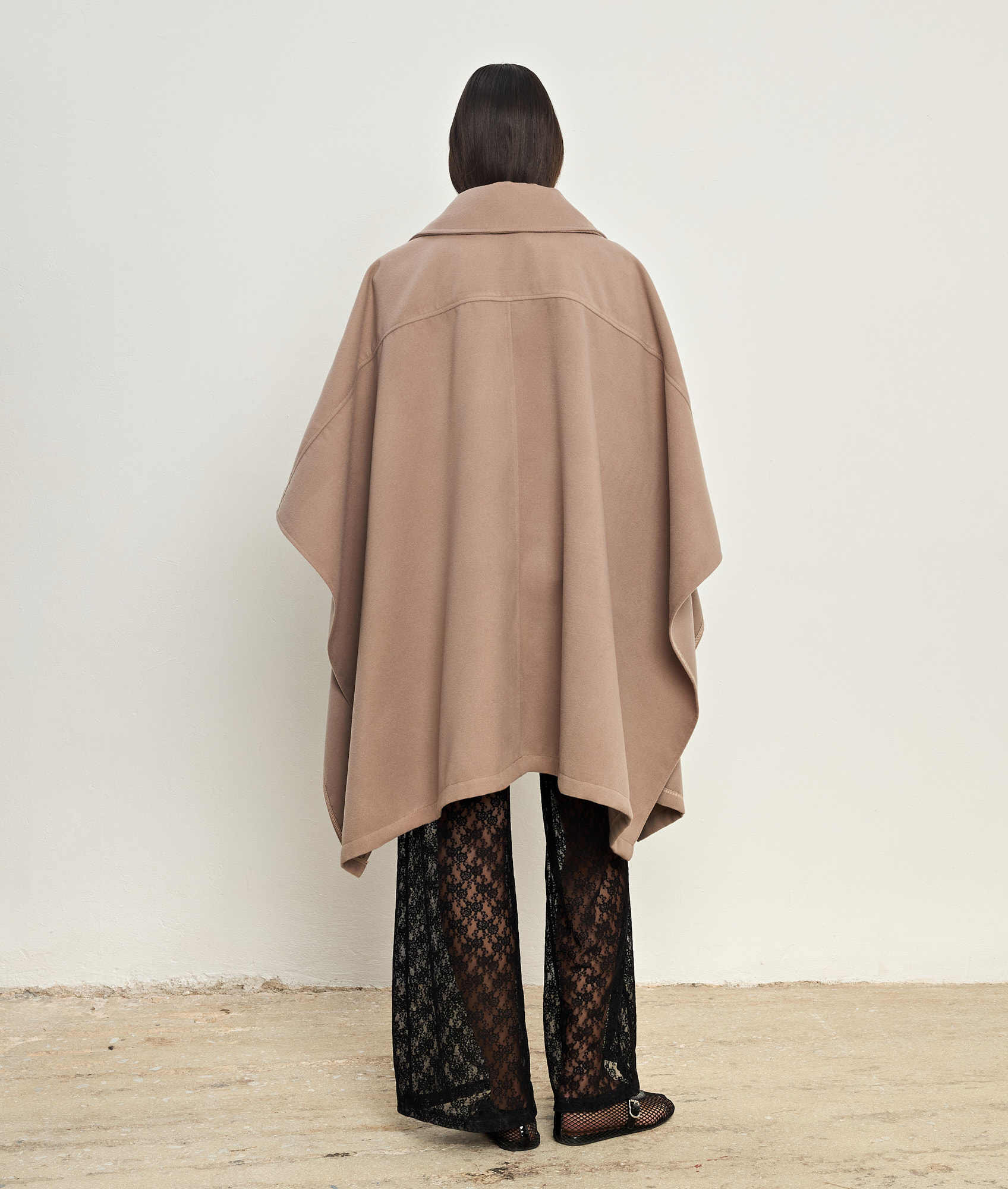 Thalia Oat Latte Cape