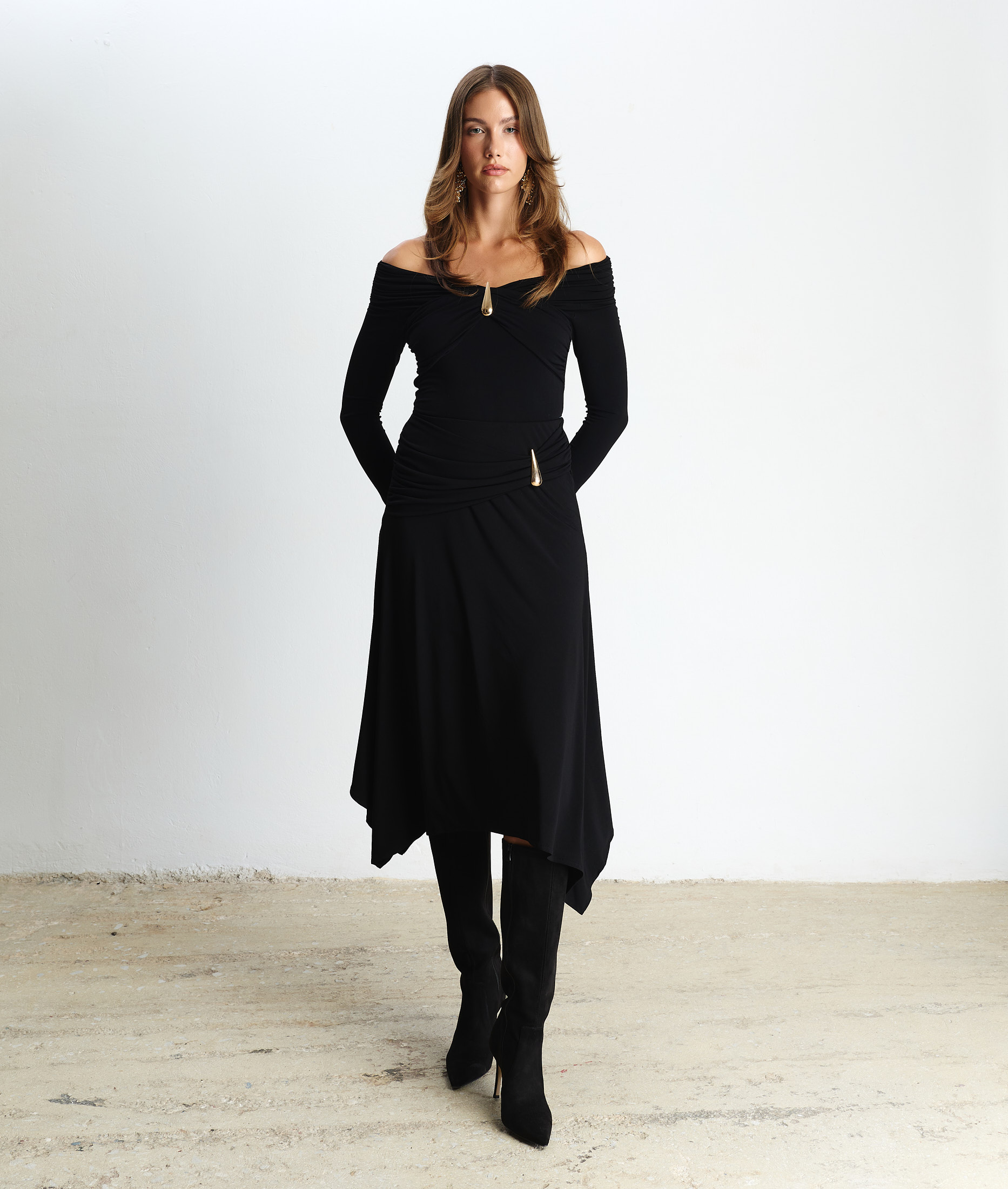 Nefeli Black Skirt
