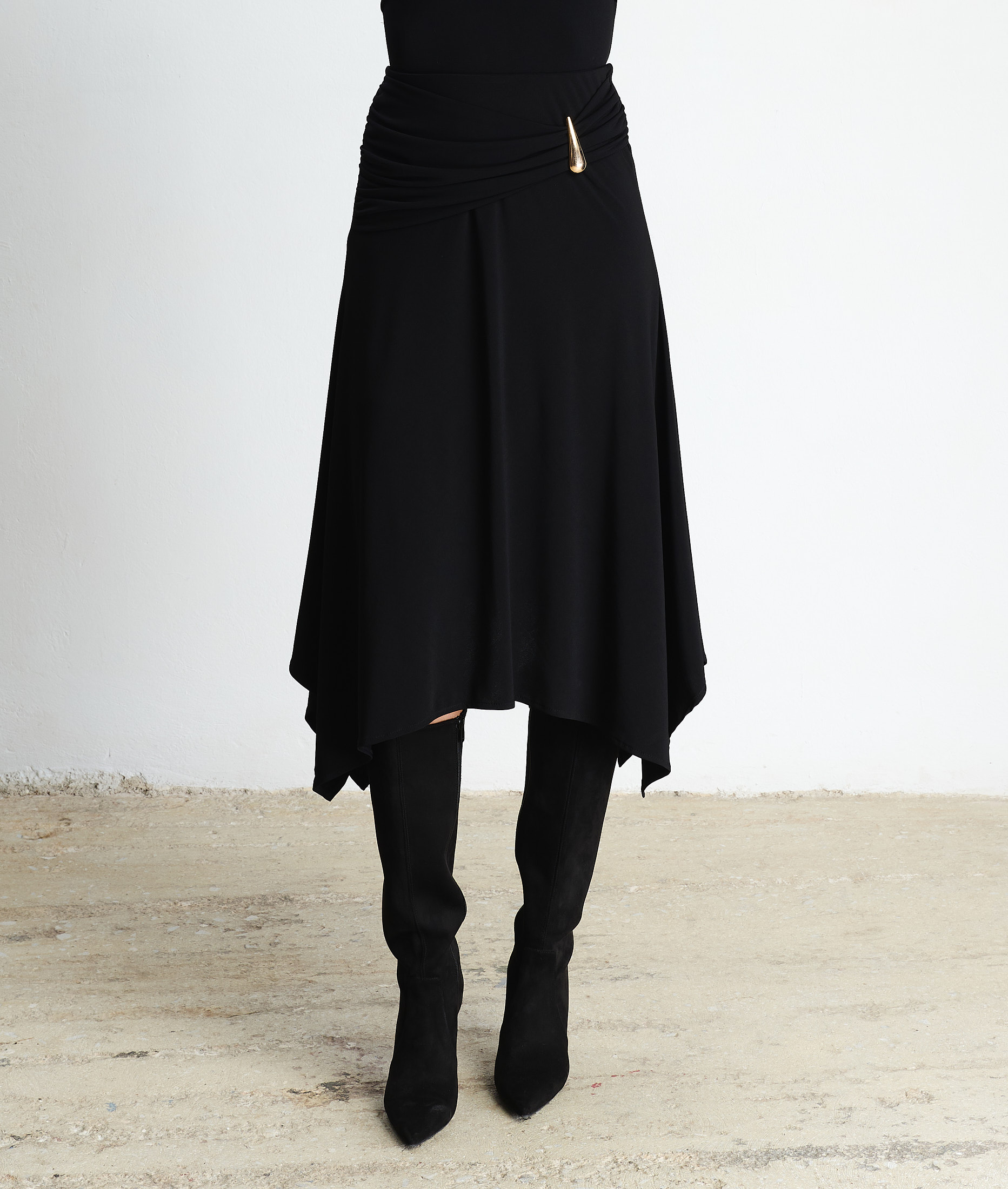 Nefeli Black Skirt